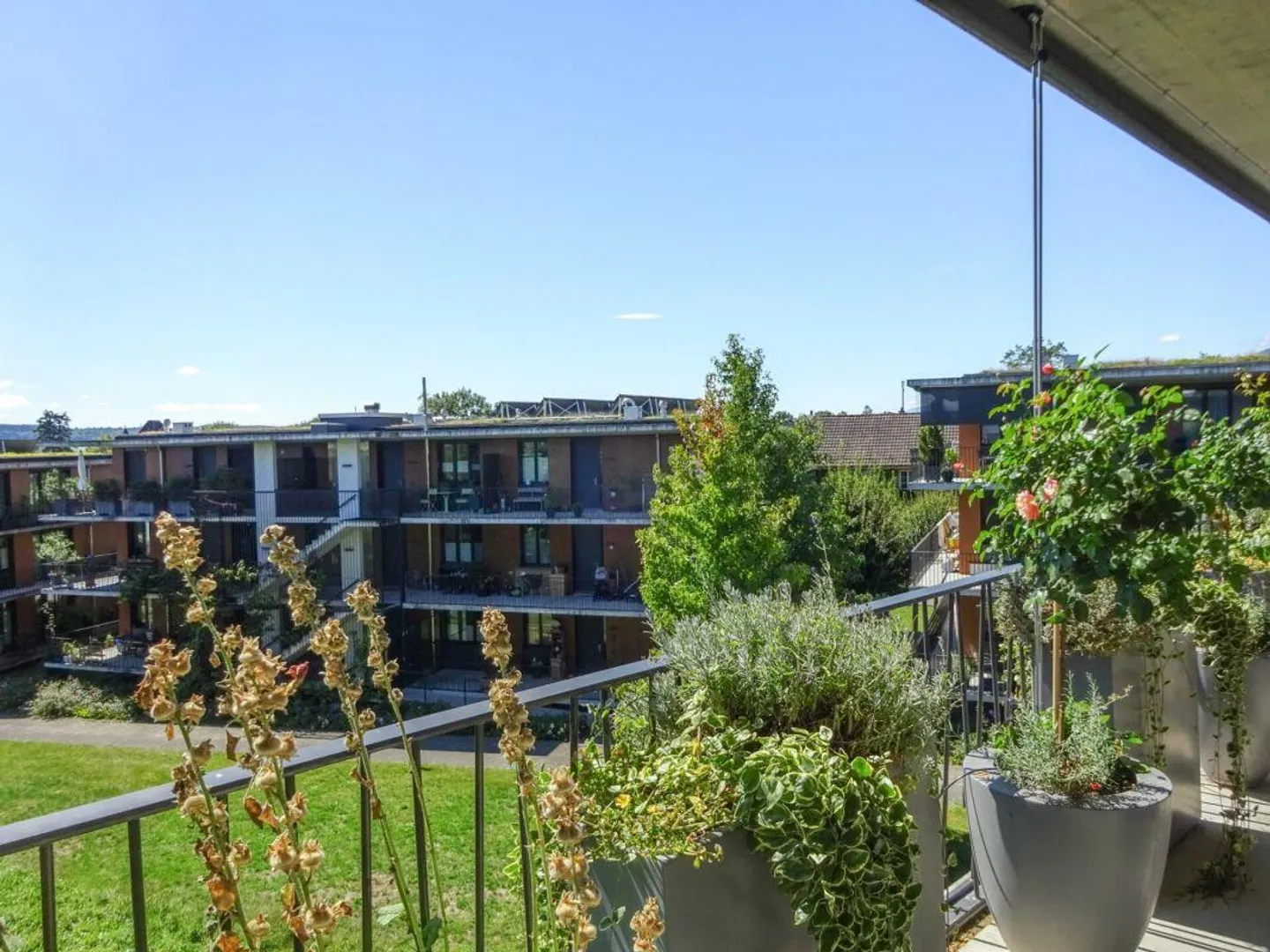 Expérience de vie exclusive : Appartement en attique avec terrasse entourante dans un emplacement recherché - Photo 23 sur 30