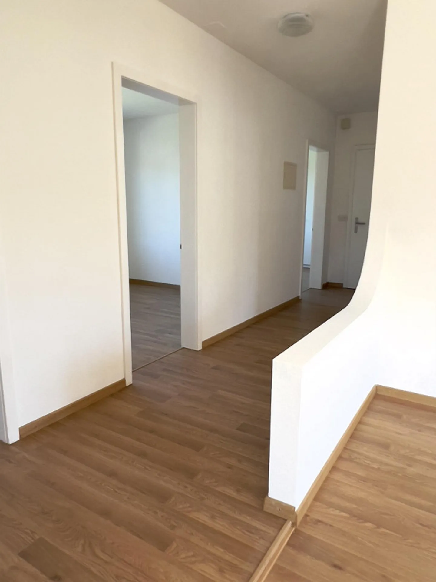 Beautiful 5.5 Room Apartment in the Heart of Kaisten - Photo 11 of 16