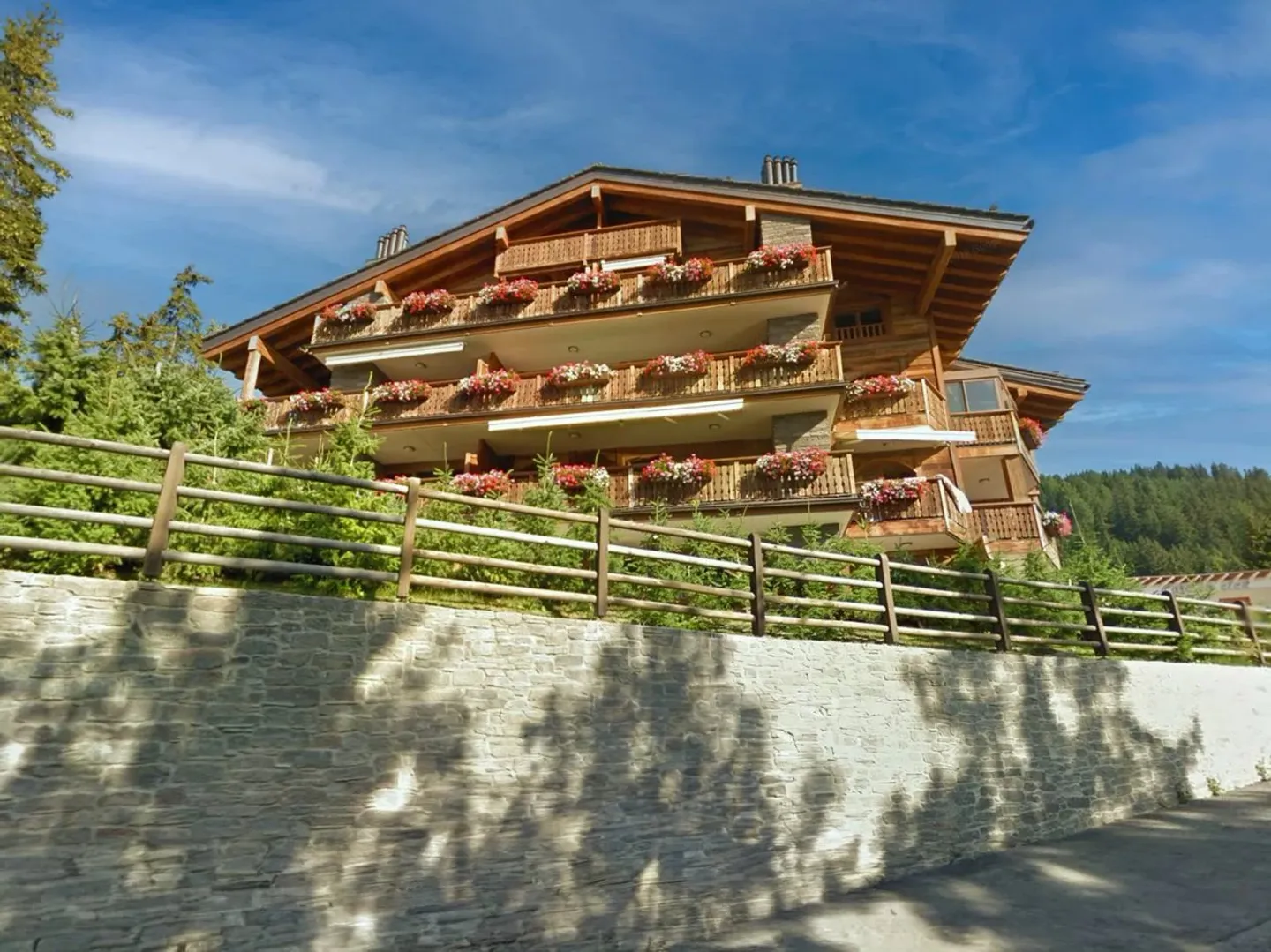 Appartamento - Foto 2 di 3