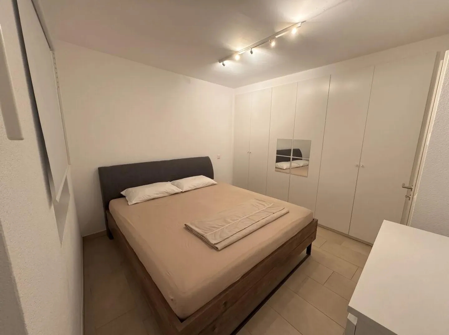 Modern 3.5 rooms in Arbedo - Photo 5 of 8