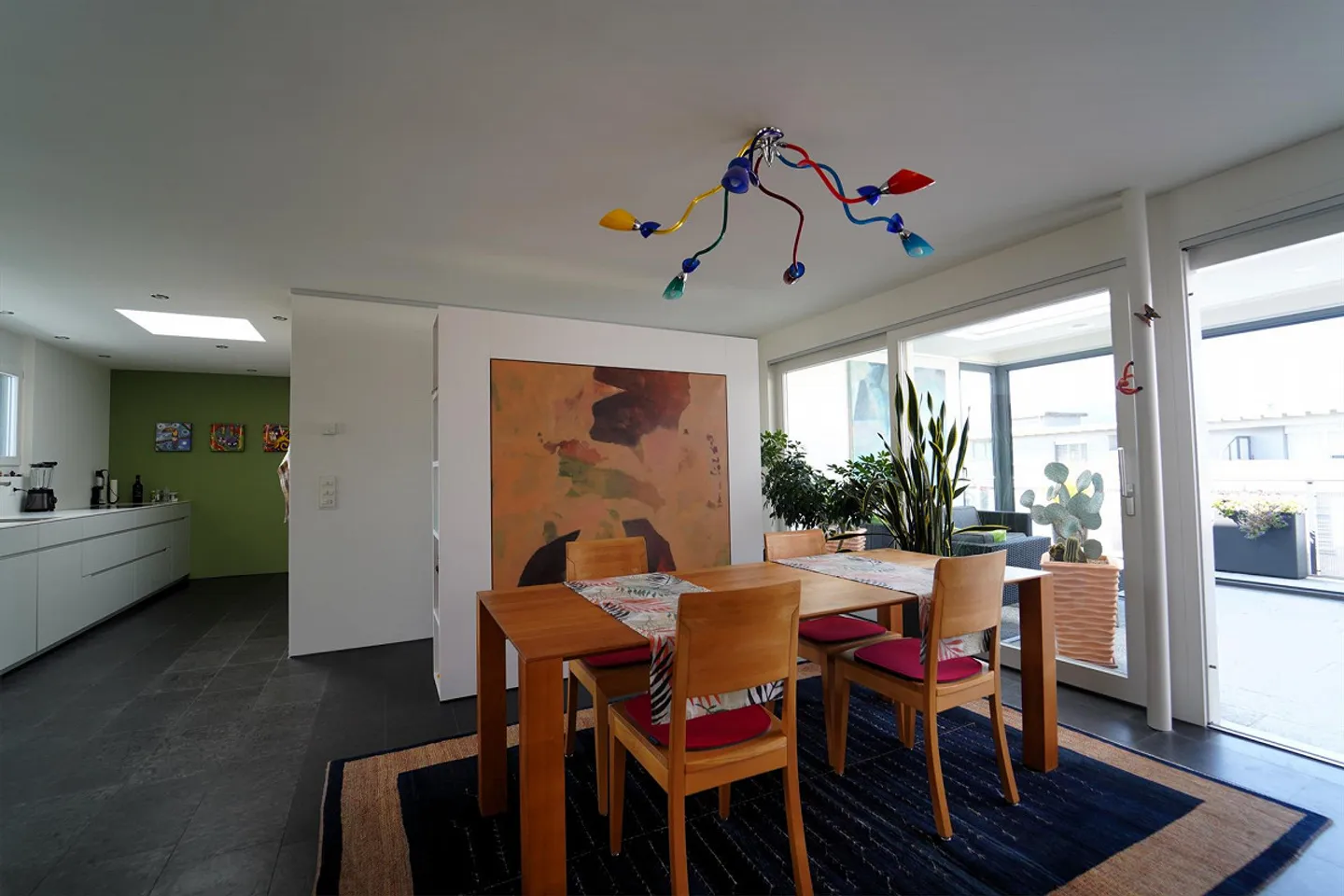 Appartamento attico da sogno di 5,5 stanze con terrazza di 180 m2 a Rotkreuz - Foto 3 di 11