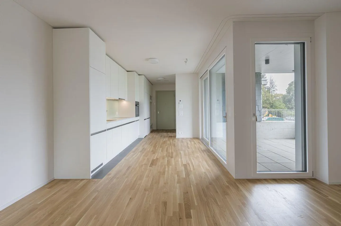 FIRST RENTAL | EXCLUSIVE STUDIO APARTMENT | QUIET & CENTRAL - Photo 3 of 9