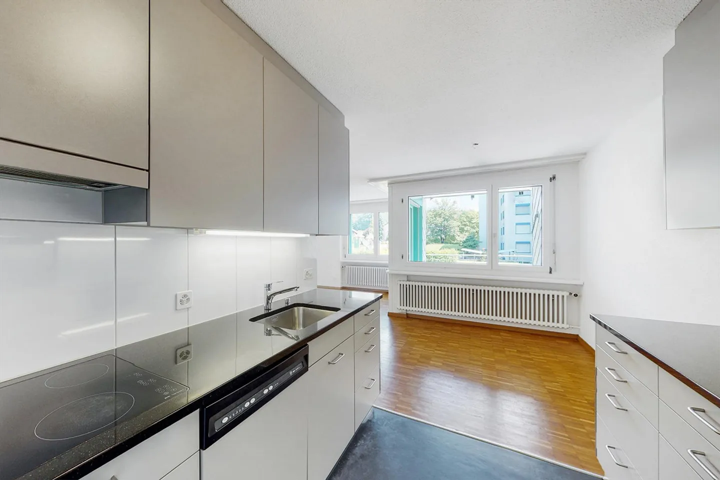 Ambiente adatto alle famiglie in una zona residenziale attraente - Foto 2 di 8