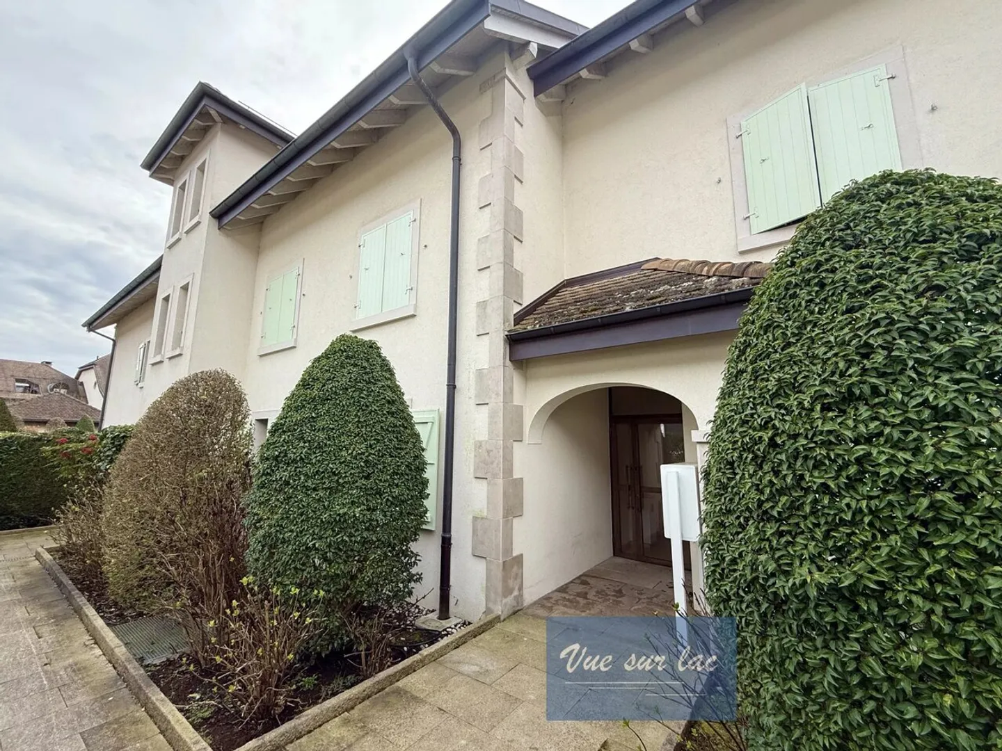 Superbo appartamento arredato vicino al lago e a Ginevra - Foto 1 di 13