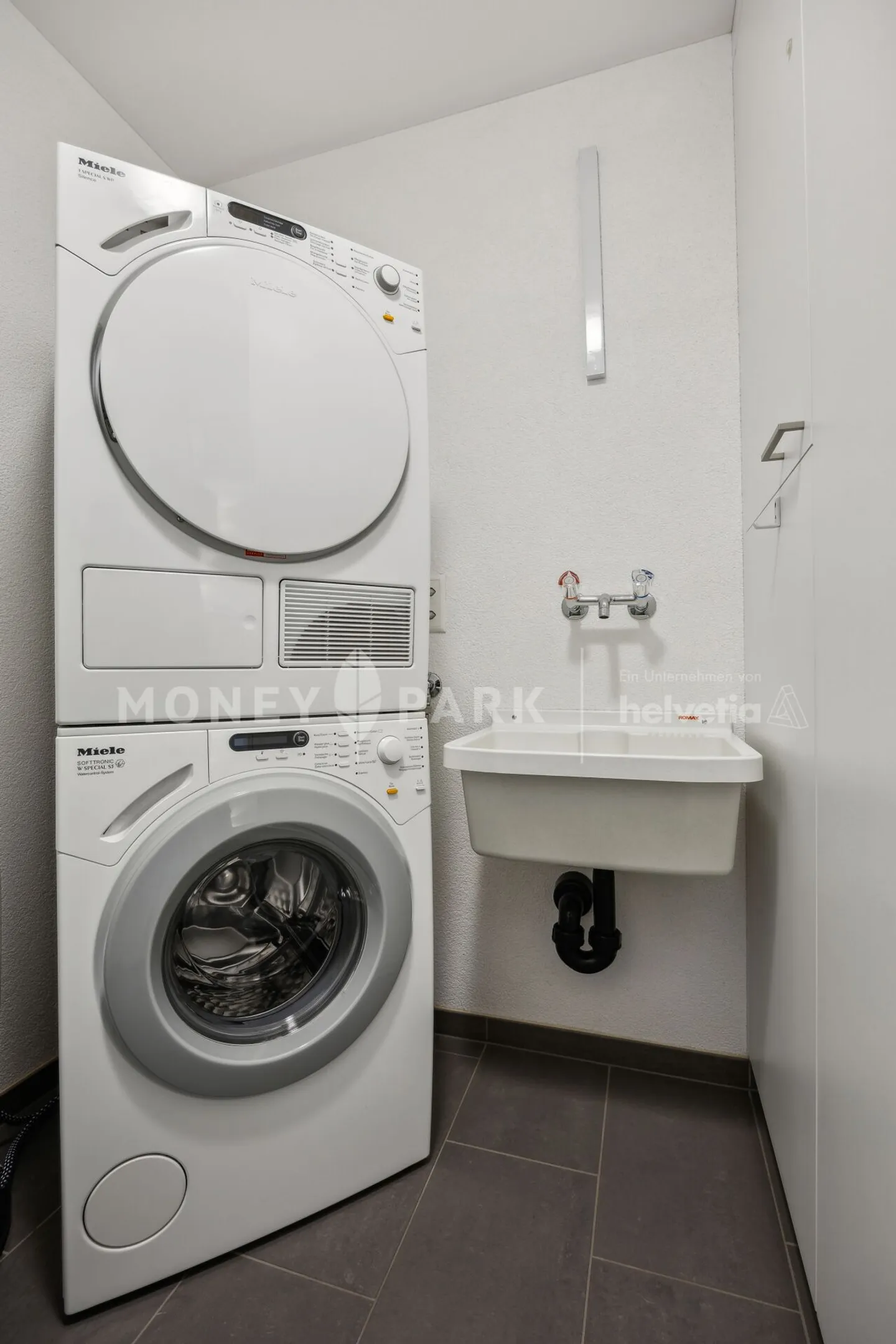 Appartement spacieux de 2,5 pièces dans un emplacement proche de la nature - Photo 7 sur 13