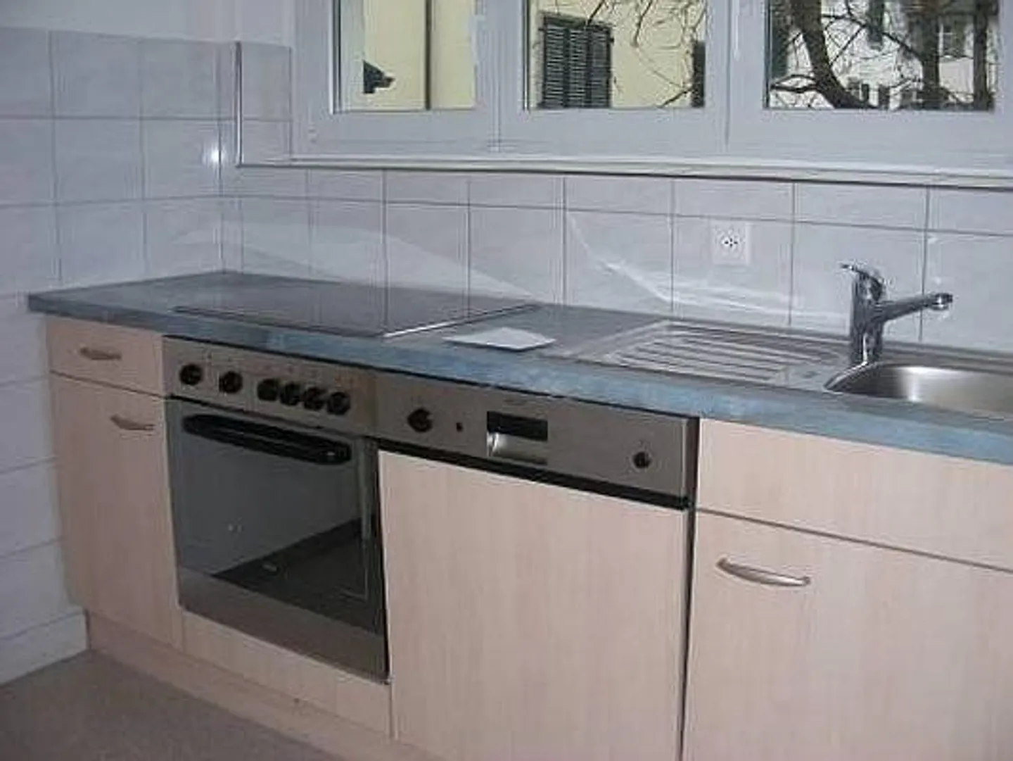 Charming 3-room apartment in Baden - Photo 3 of 11
