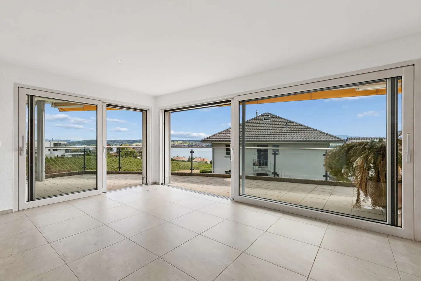 Terrassenwohnung mit Seeblick - Foto 5 von 13