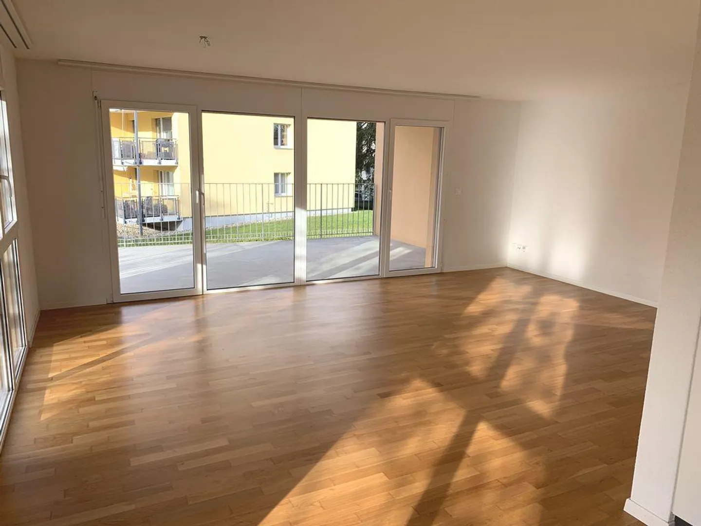 Helle Wohnung in ruhiger Lage - Foto 1 von 12