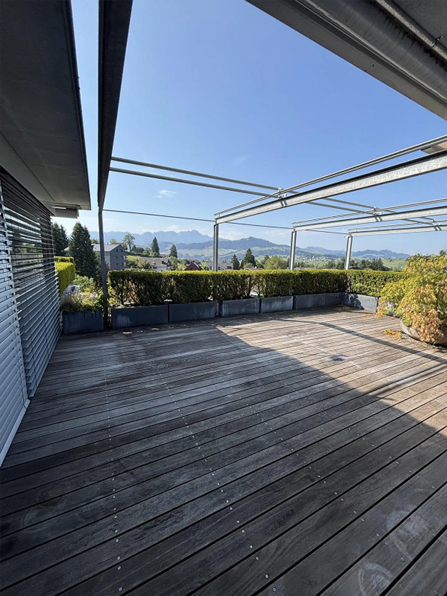 Appartement en terrasse ensoleillé avec vue imprenable sur l'Alpstein - Photo 7 sur 16