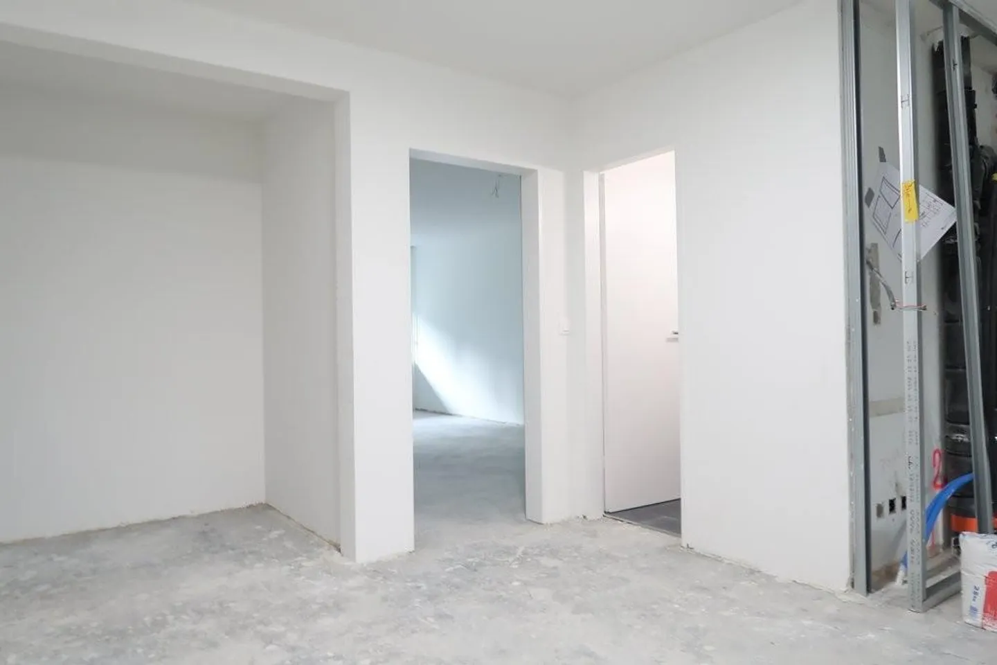 Office space in Morillon for your company - Photo 2 of 12