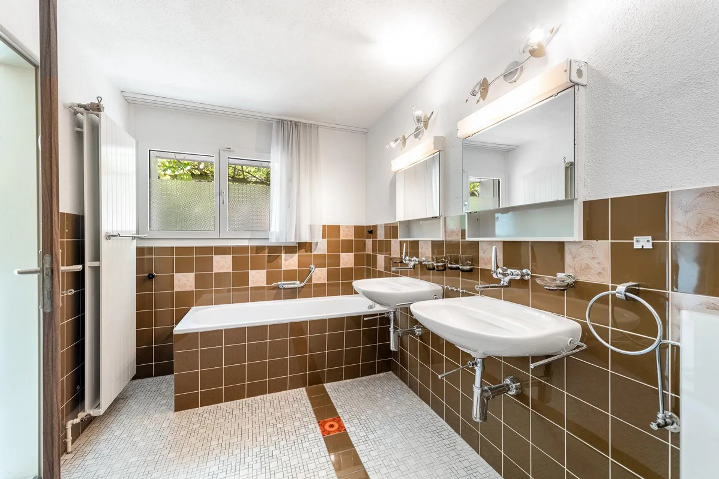 Wunderschönes Einfamilienhaus mit Aussicht - Foto 13 von 14