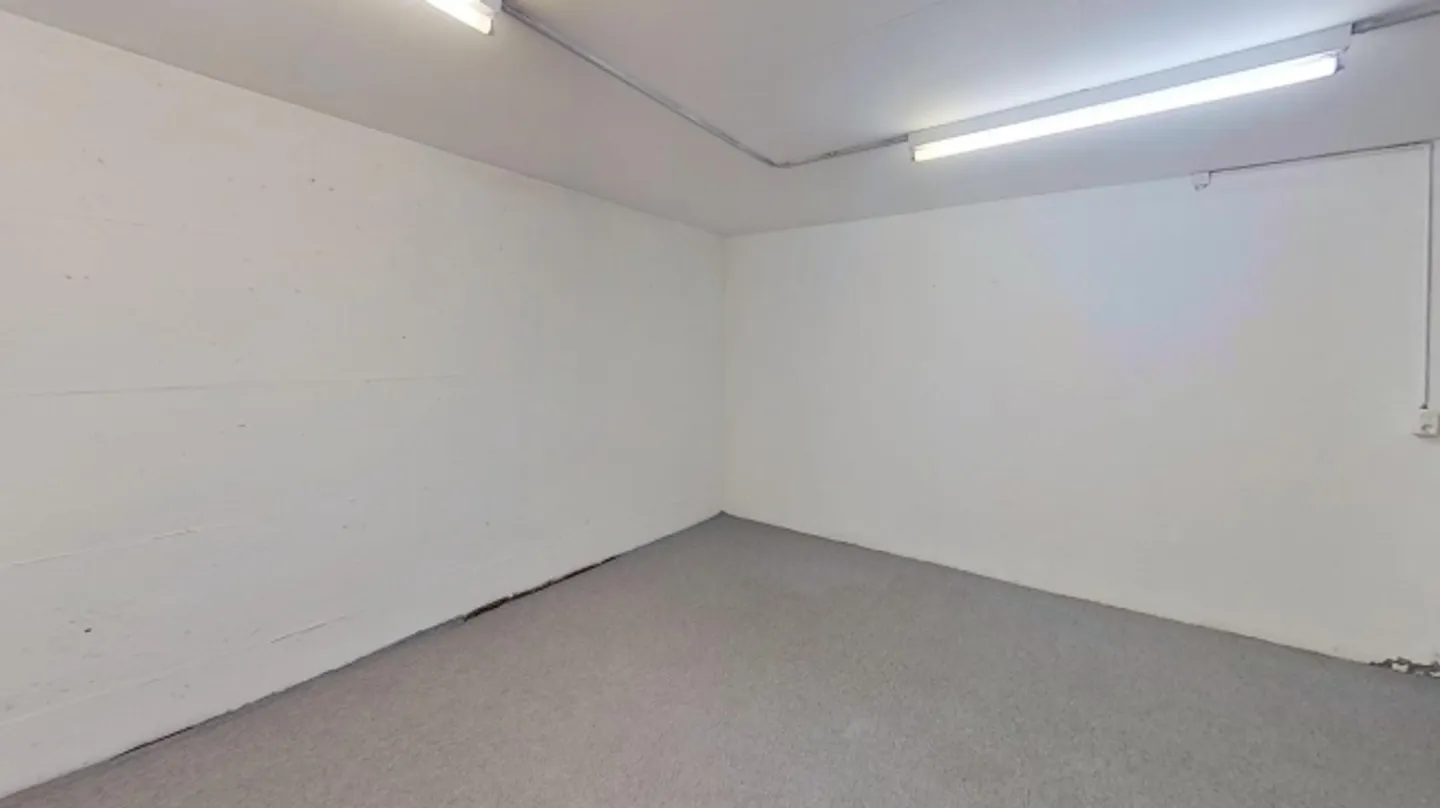 Storage space for 26m2 *limited until 30.06.2026* - Photo 3 of 9