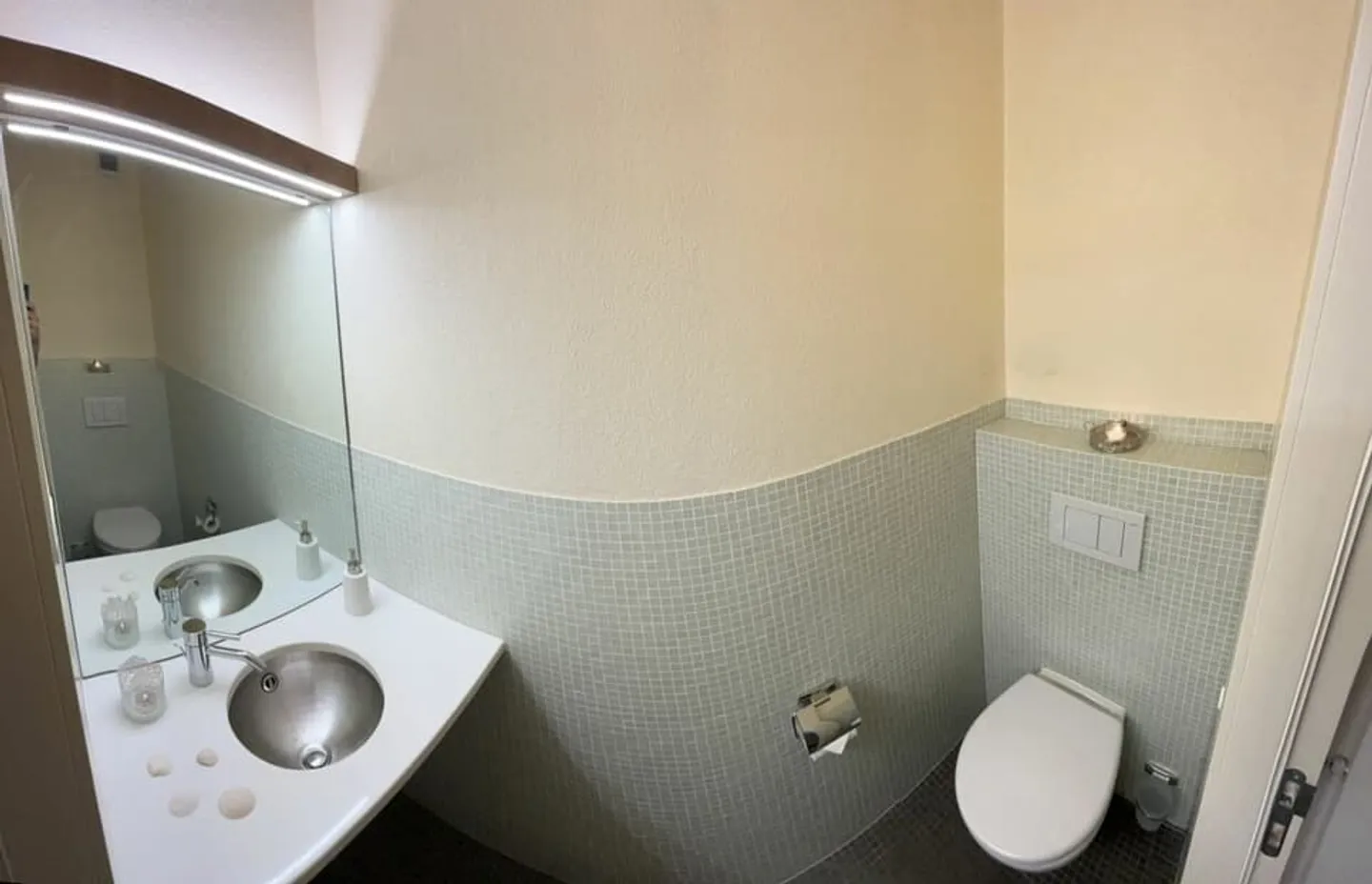 Superbo alloggio con carattere e vista libera - Foto 7 di 11