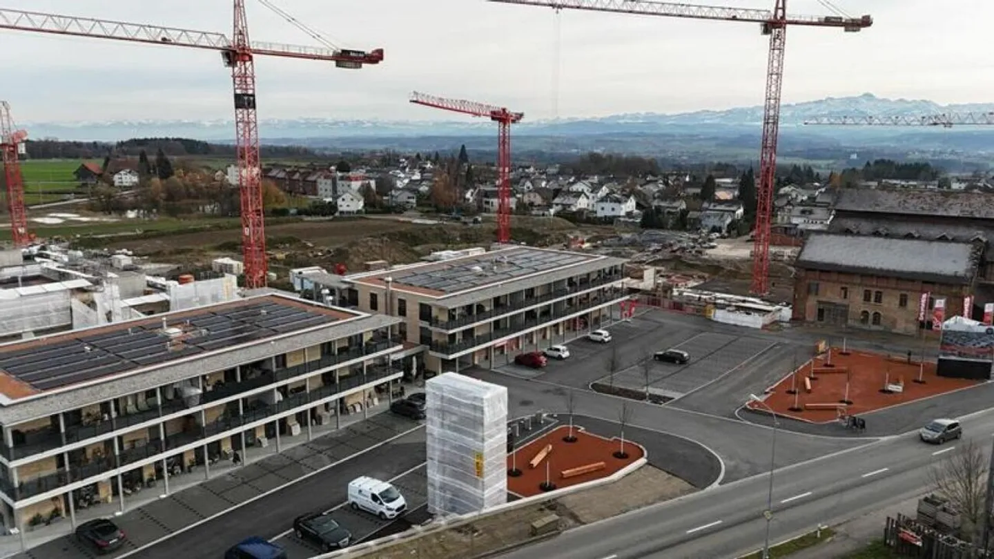 3.5-Room Paradise with Huge Garden Area - Photo 8 of 14