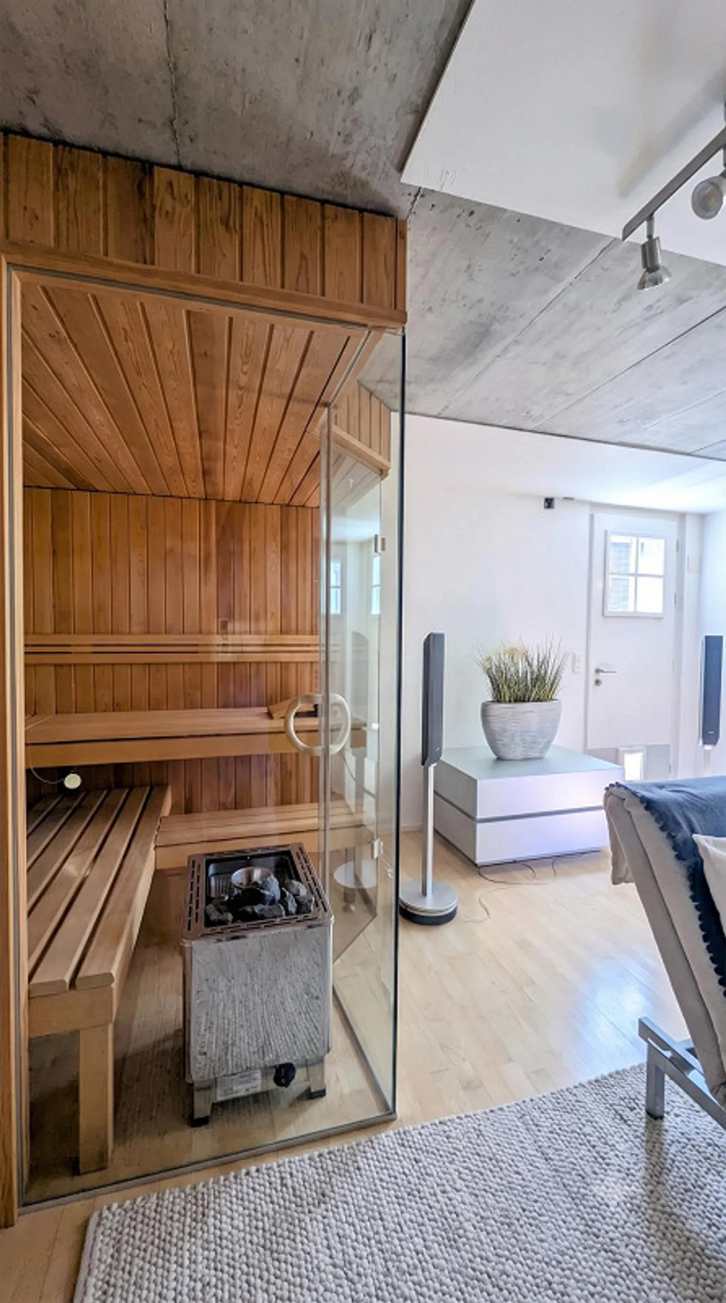Subtle elegance on the outside – spectacular oasis on the inside - Photo 12 of 27