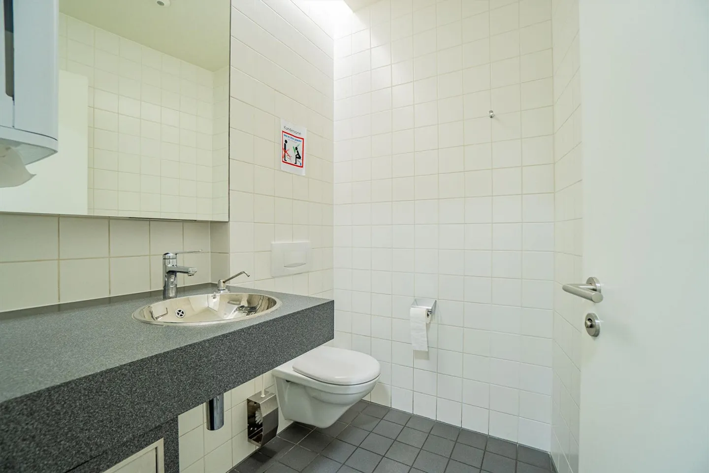 59 m² office in White Plaza, 3rd floor, near SBB - Basel for rent - Photo 13 of 13