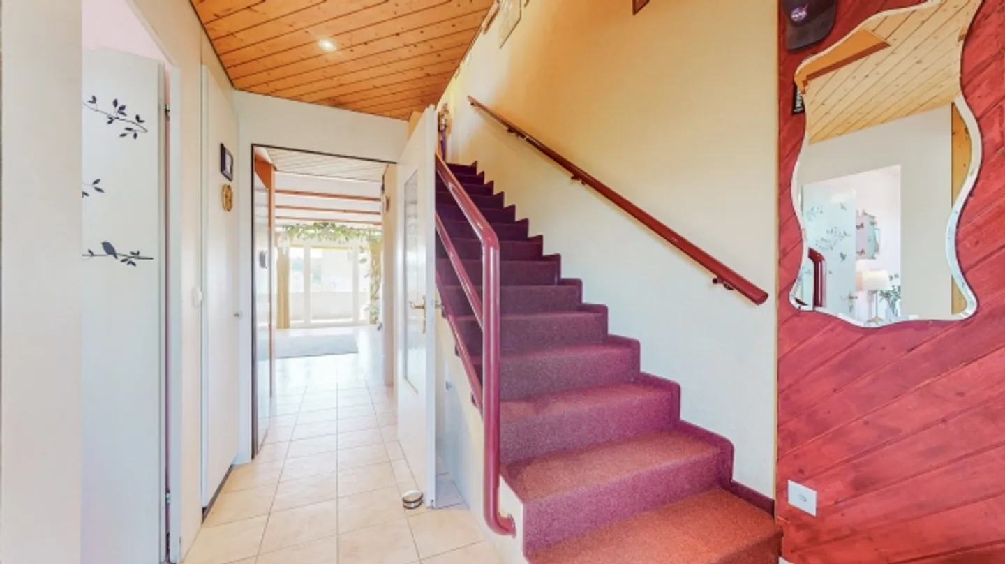 Appartamento duplex di 5,5 locali in posizione attraente - Foto 3 di 8