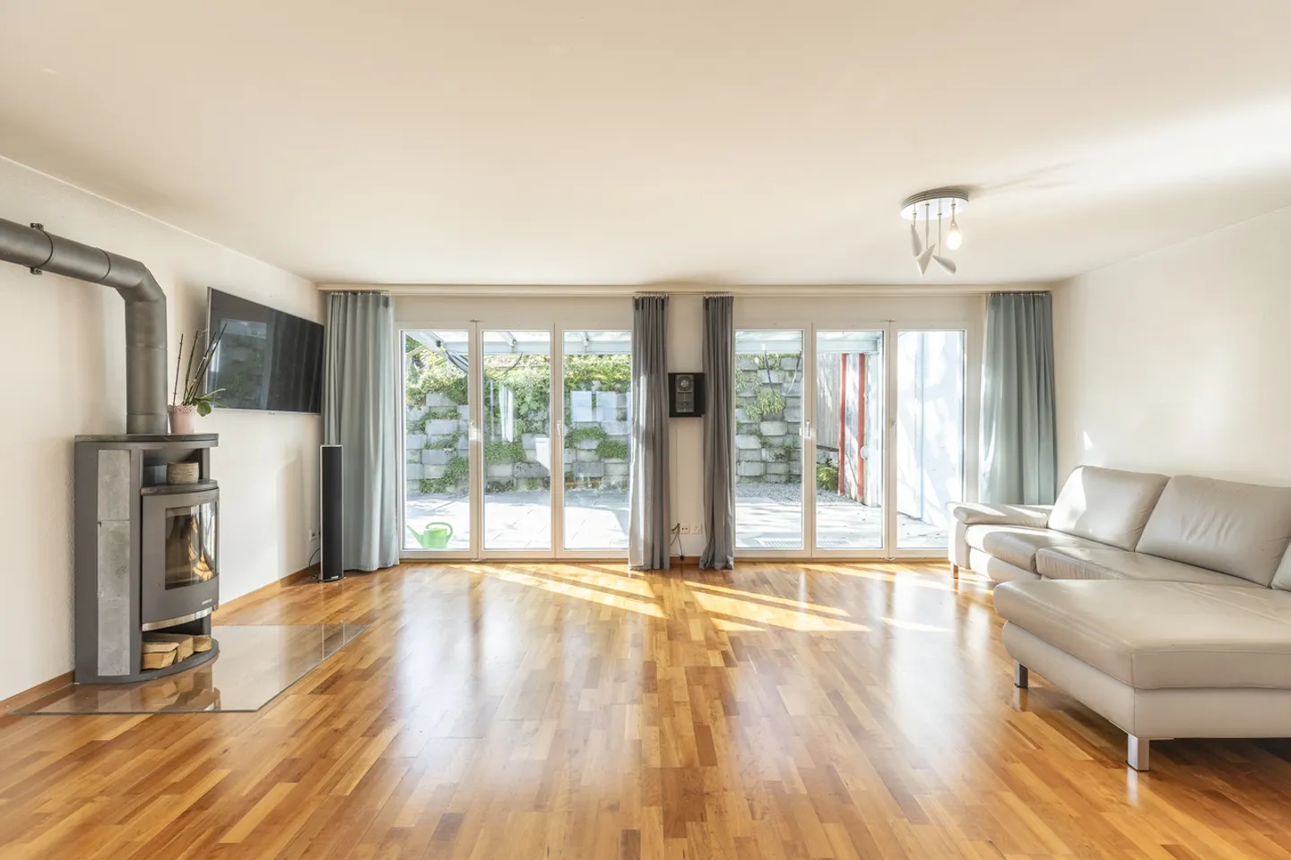 Sun, Space and Well-Being - Your New Home - Photo 2 of 11