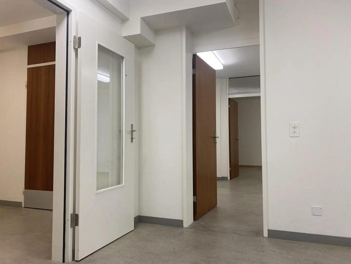 Quiet Offices in Spalenquartier - Photo 2 of 12