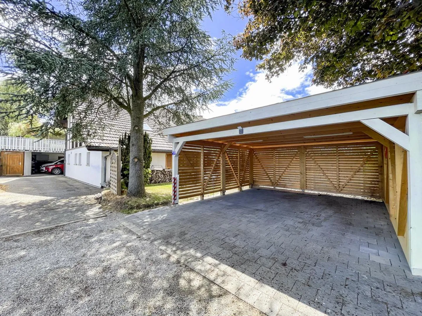 Haus mit Rendite und 3 Wohnungen sowie großes Entwicklungspotenzial - Foto 8 von 13
