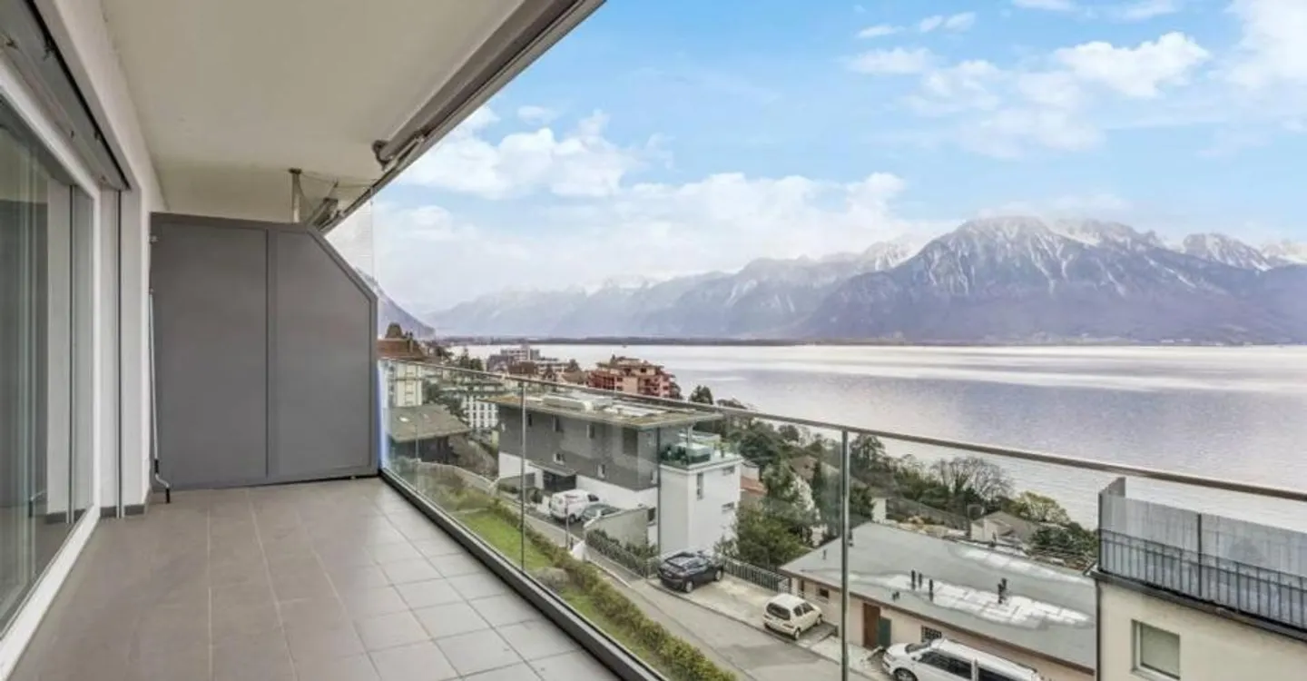 Appartement Charmant Vue Lac - Photo 2 sur 12
