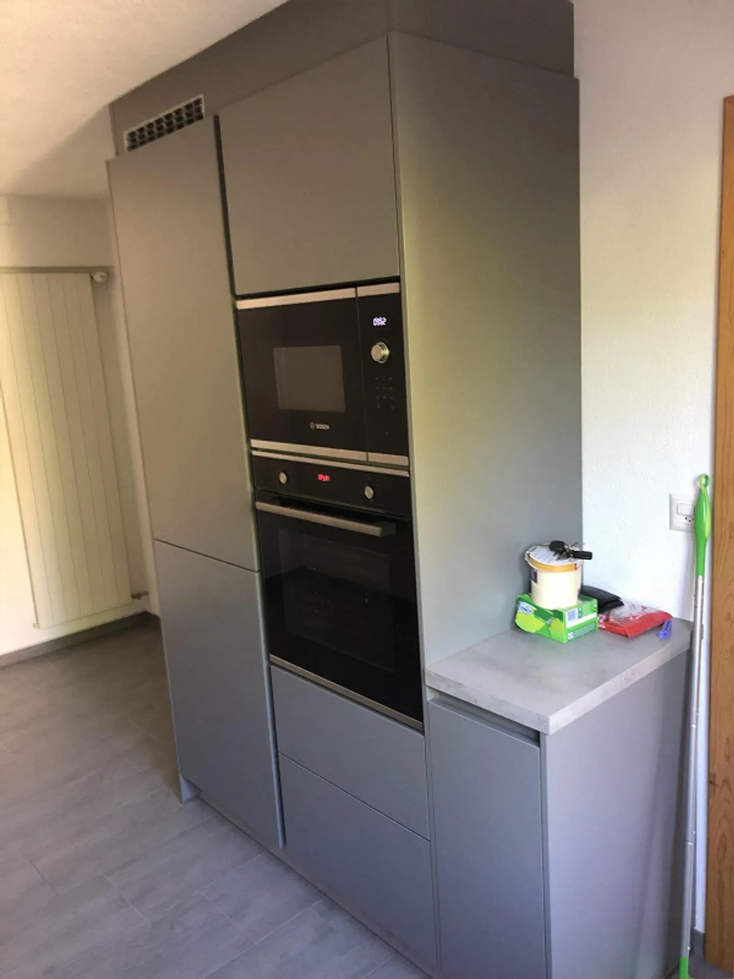 Affascinante casa a schiera di 5 stanze con giardino, carport e casetta da giardino - Foto 5 di 8