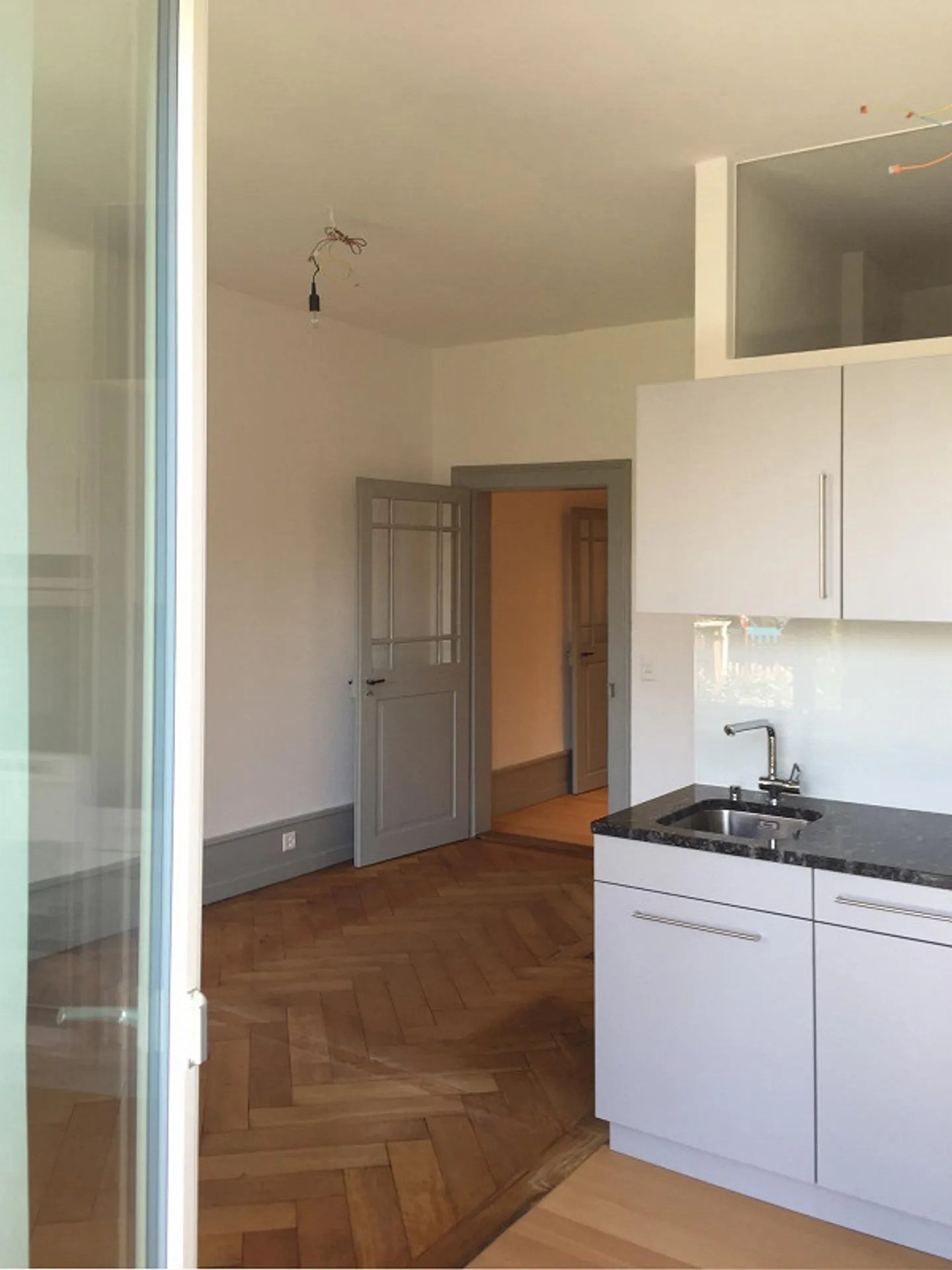Charmante Wohnung mit Balkon - Foto 2 von 8
