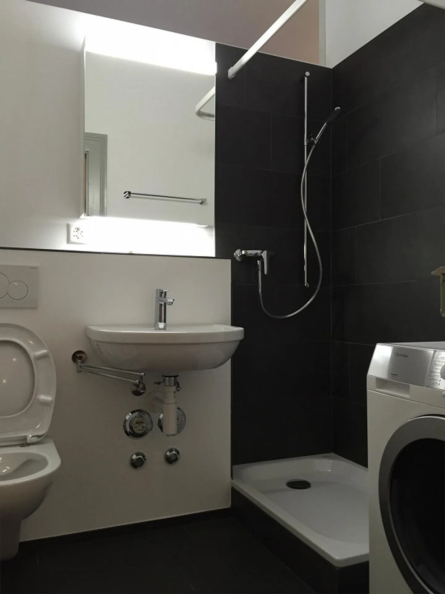 Charmante Wohnung mit Balkon - Foto 6 von 8