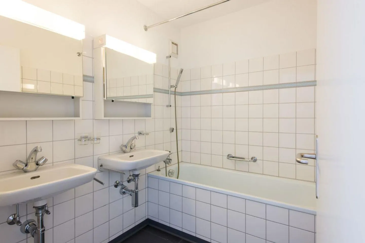 Schöne hochparterre Wohnung mit Gartenzugang - Foto 6 von 11
