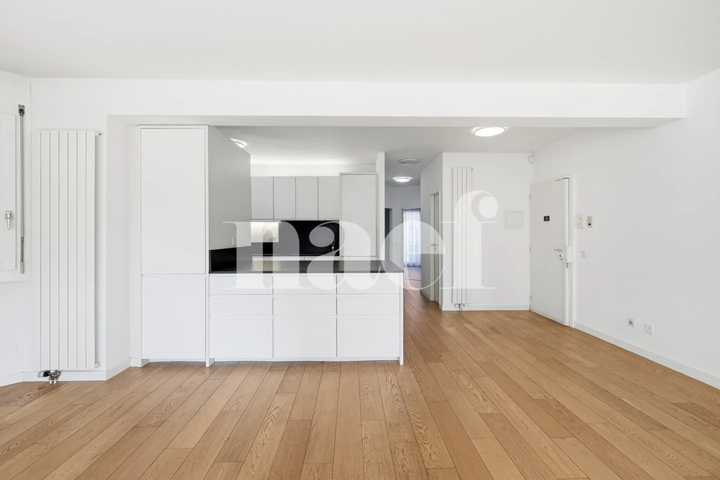 Spacious and Bright Apartment in Champel - Photo 4 of 12