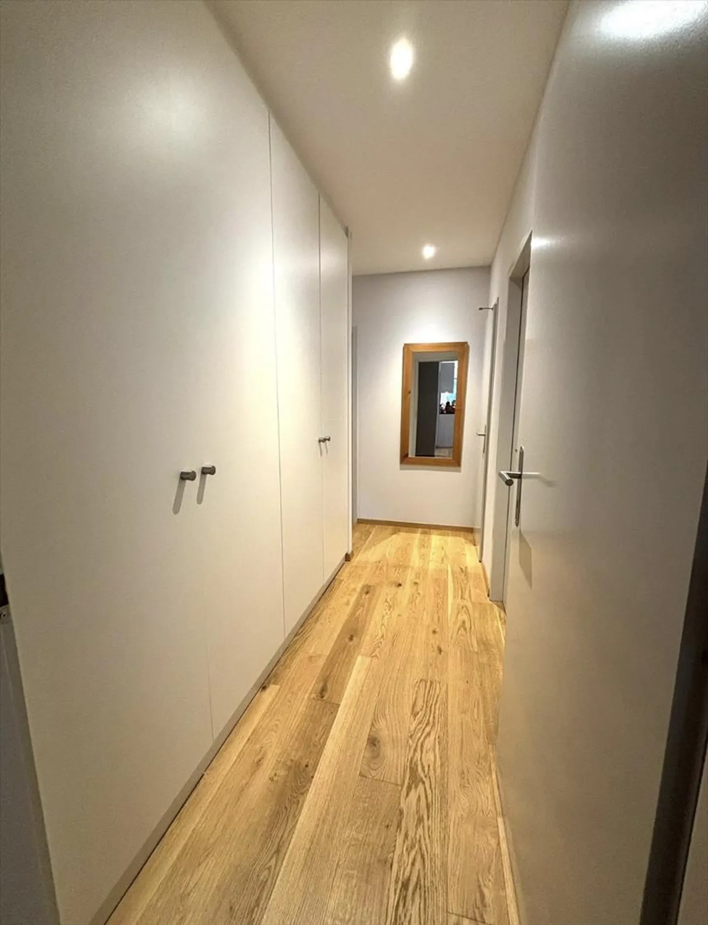 Magnificent 5-room apartment with balcony and master suite - Photo 5 of 9