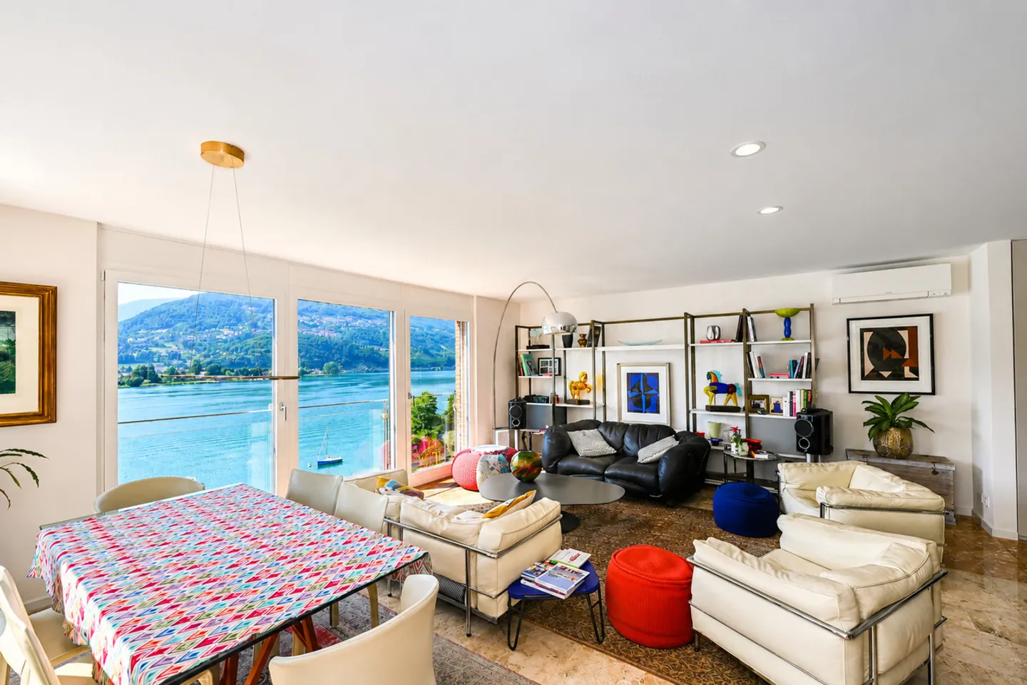 Helle Villa mit Garten, Pool und Blick auf den Luganersee - Foto 12 von 24