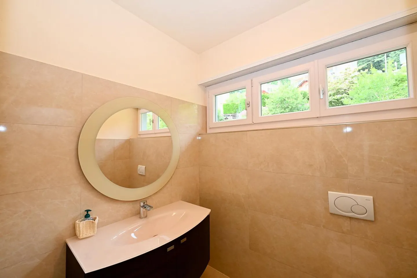 Raffinée Villa de Charme avec Jardin et Possibilité de Piscine - Photo 20 sur 30