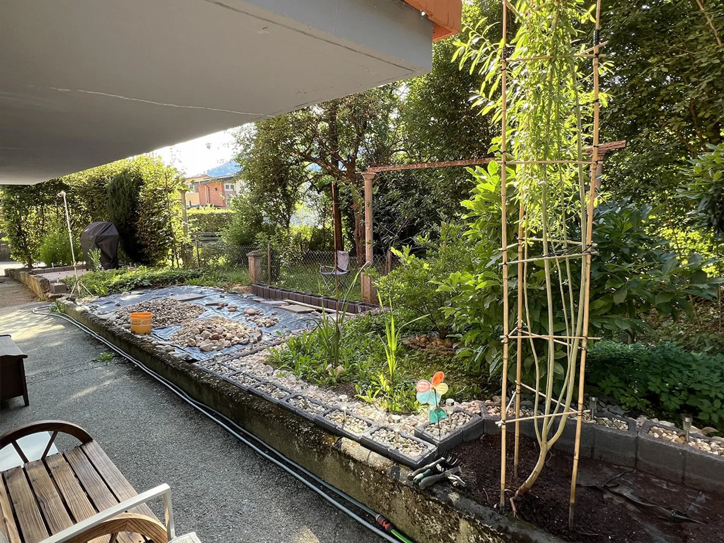 Casa trifamiliare in una posizione naturale - Foto 8 di 10