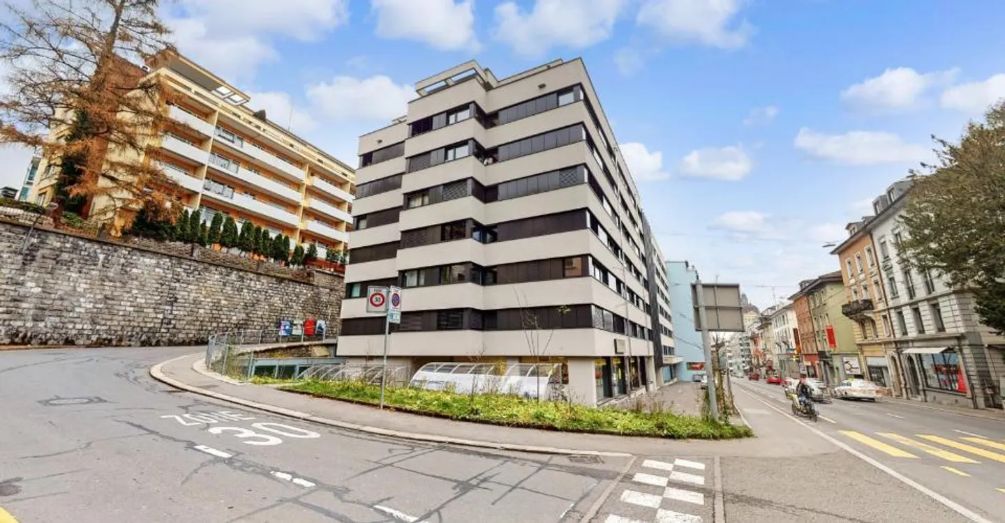 Limitato fino al 31.03.2027 - Appartamento attico moderno nel cuore di Lucerna - Foto 8 di 8