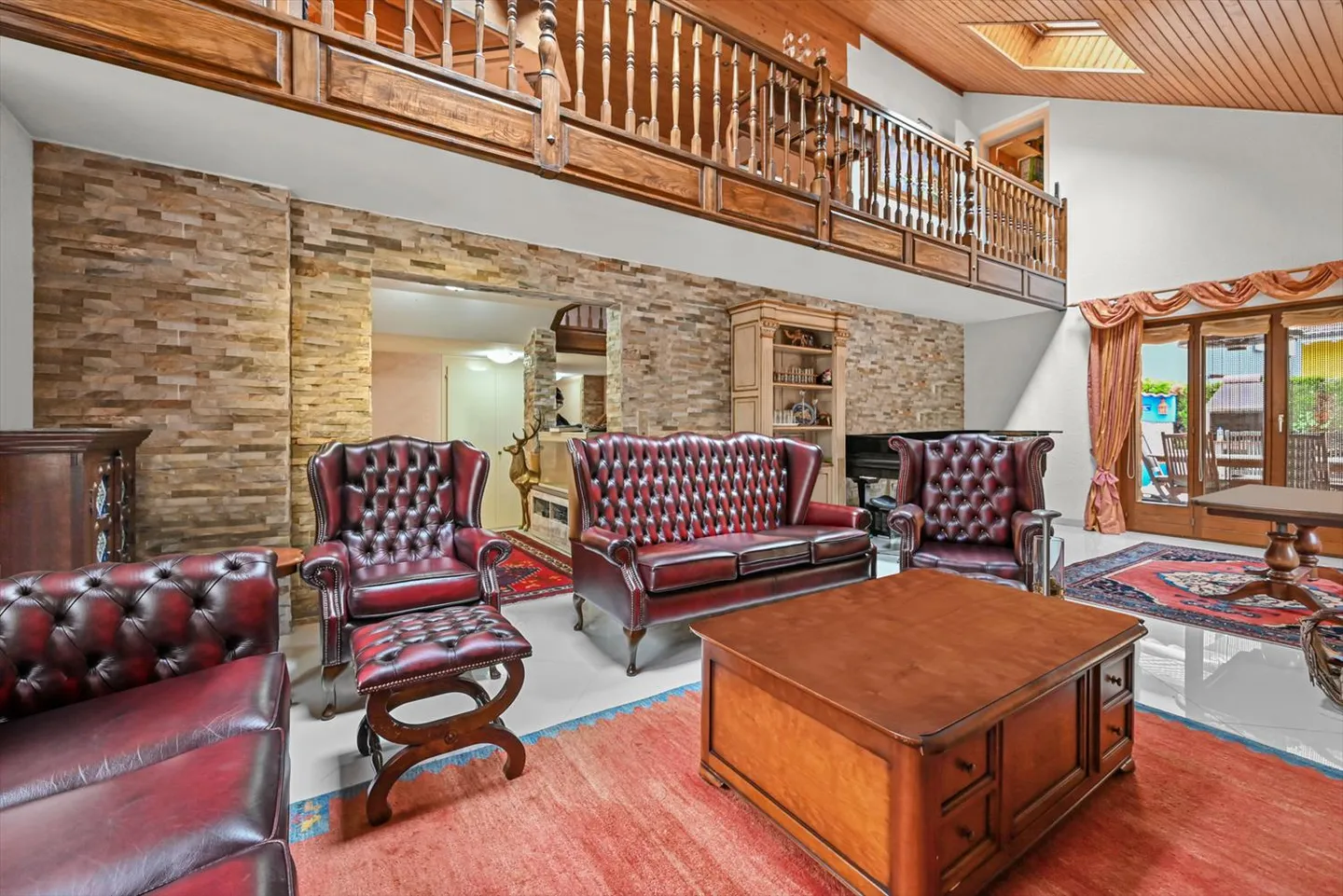 Schöne individuelle Villa mit 8 Zimmern, Swimmingpool und Garten in Bouveret - Foto 6 von 13