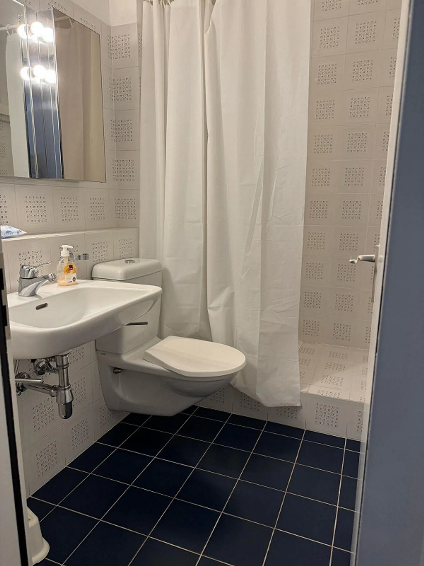 4.5 pièces près de la Clinique Moncucco - Photo 12 sur 17