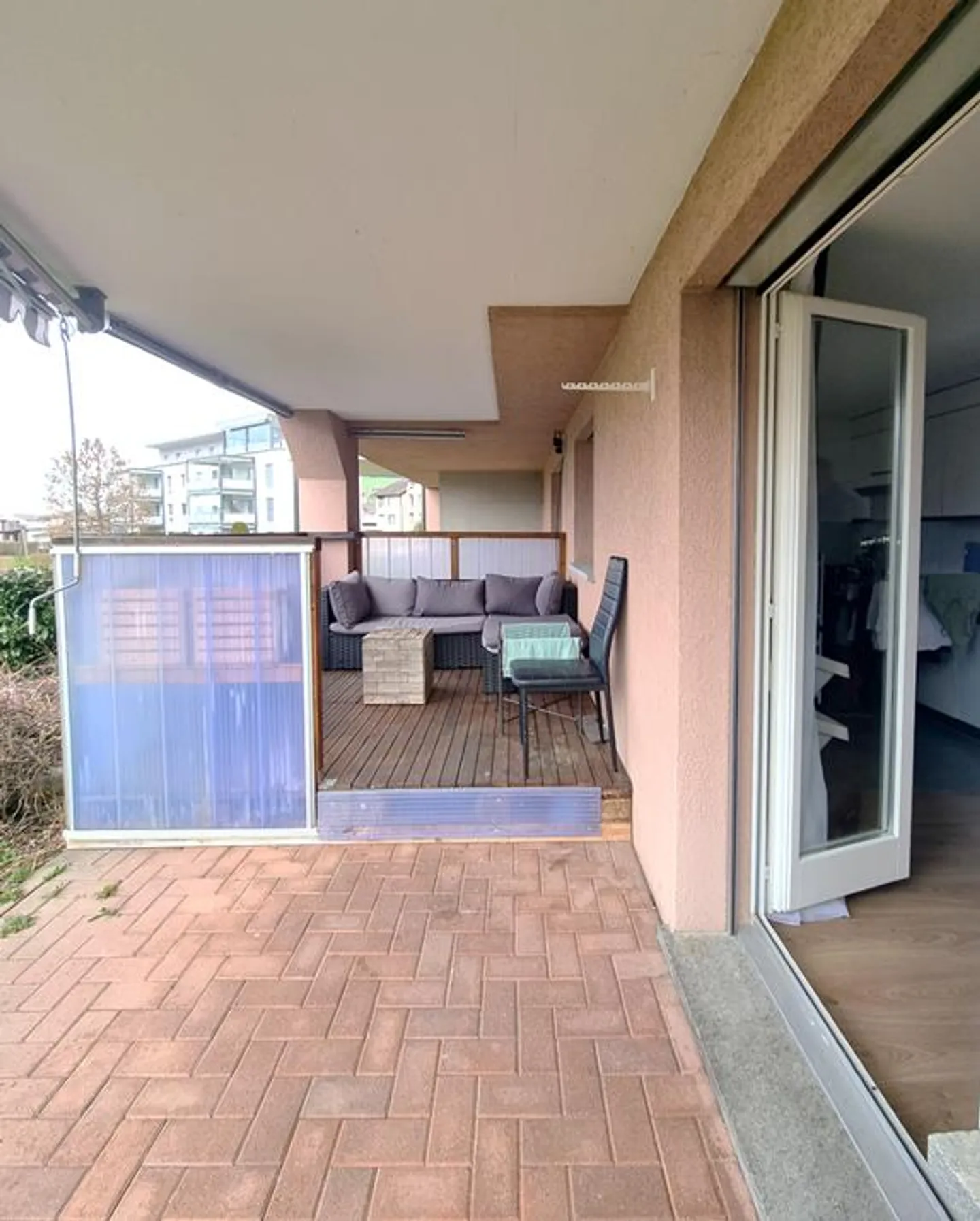 Luminoso appartamento di 2 stanze con area salotto - Foto 5 di 5