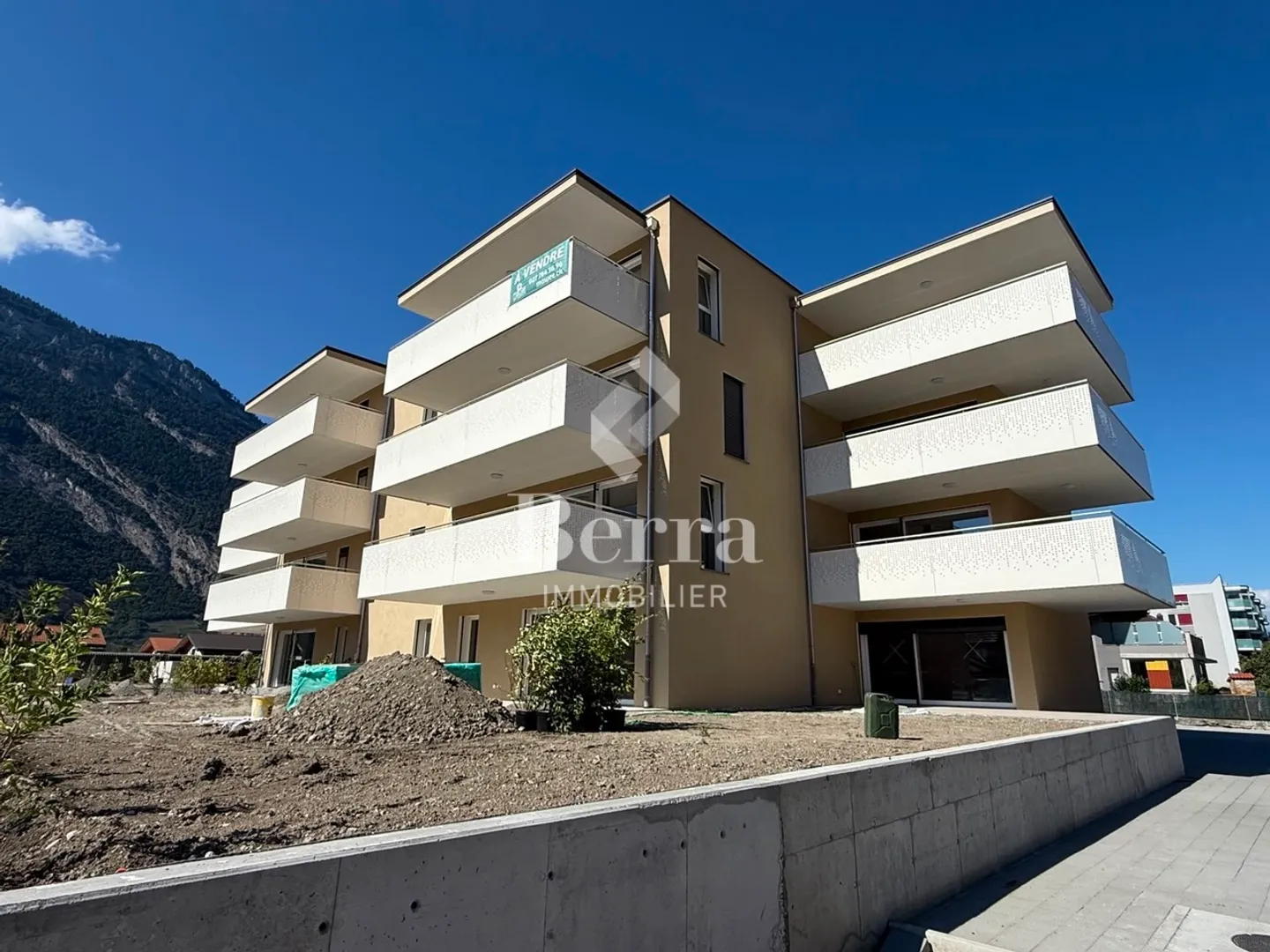 Appartements modernes avec jardins privés - Photo 1 sur 12