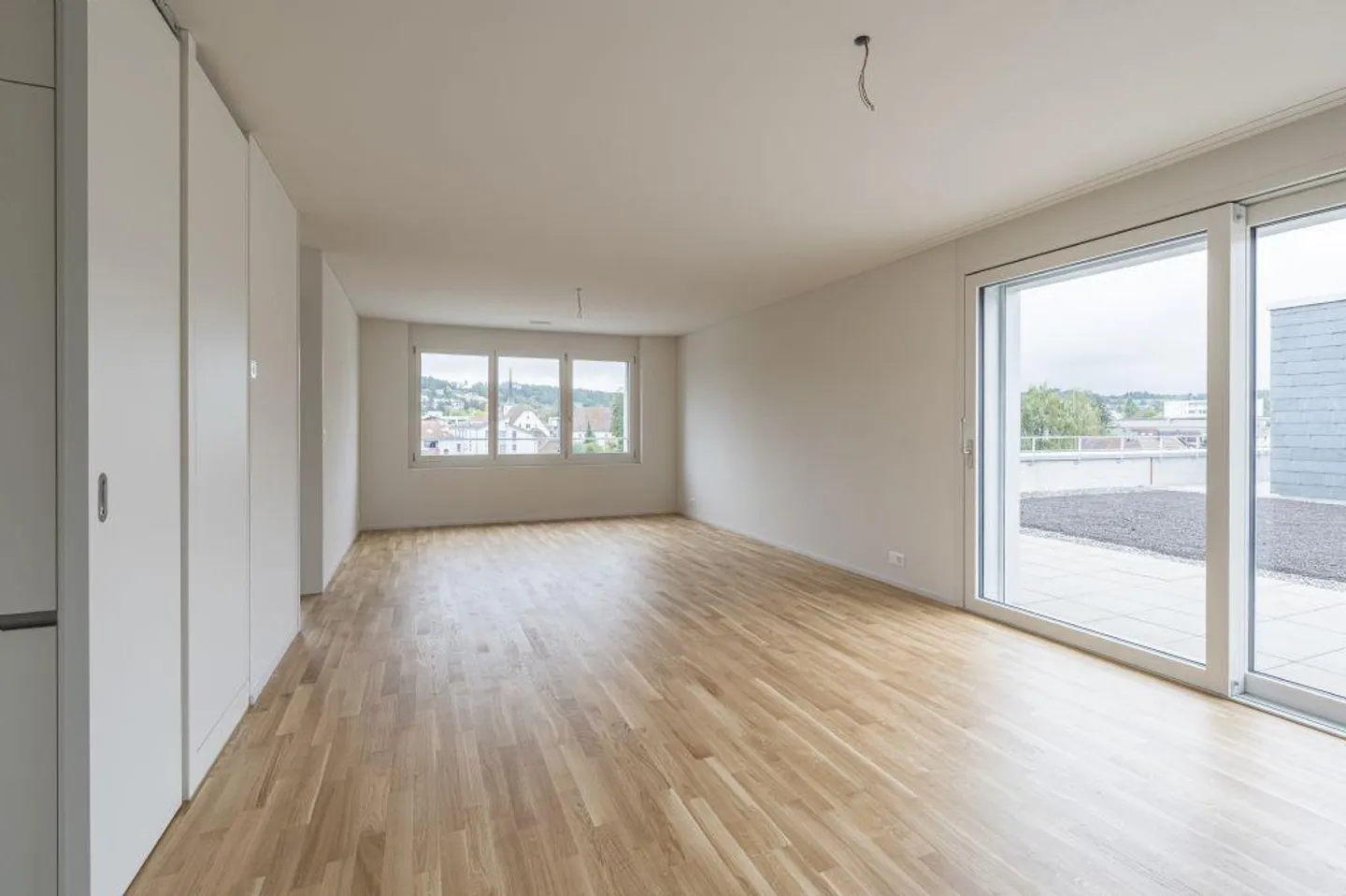 FIRST RENTAL | EXCLUSIVE PENTHOUSE APARTMENTS | QUIET & CENTRAL - Photo 5 of 11