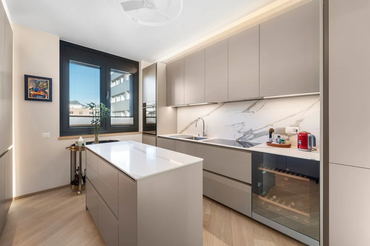 Prestigious Apartment in the Heart of Lugano - Photo 6 of 22