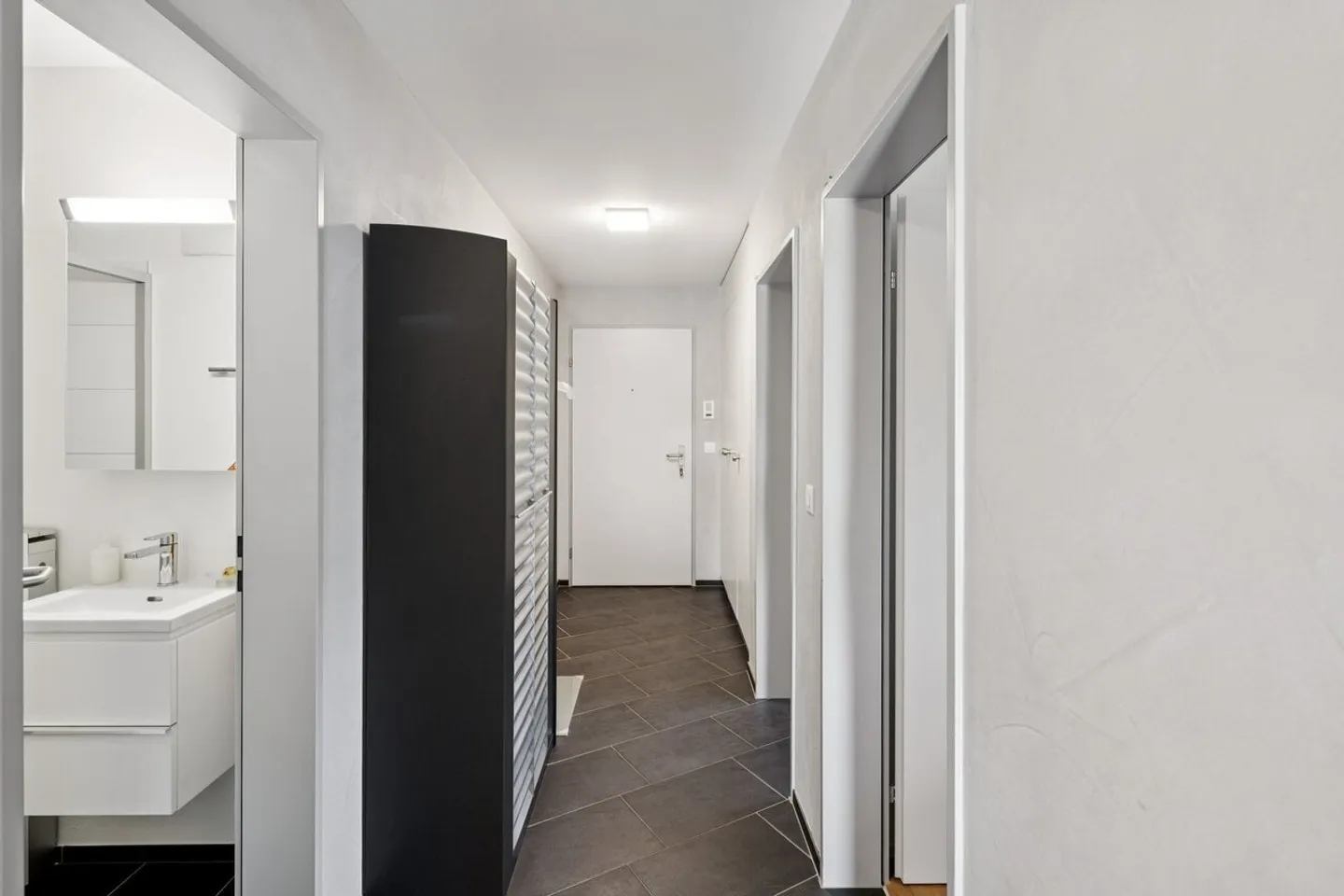 Appartement 4.5 pièces - Foto 2 von 12