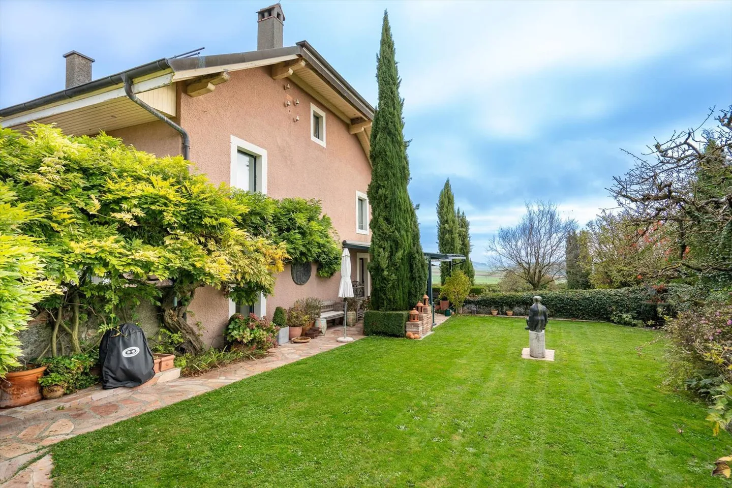 Charmante Villa im Waadtländer Land - Foto 2 von 11