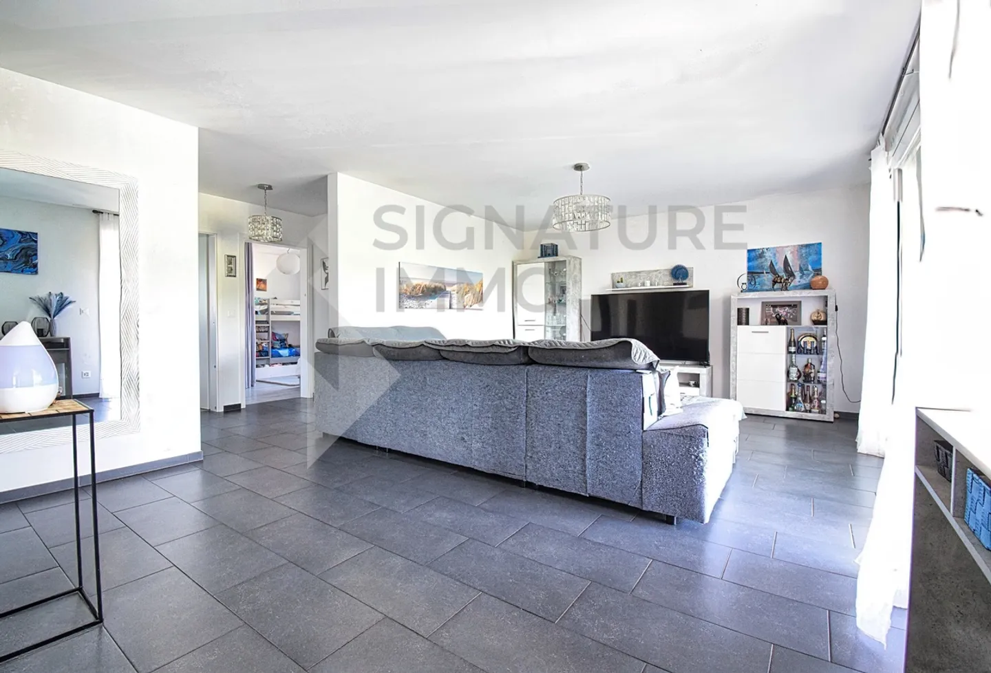 Superb 3.5 room recent apartment with large covered terrace - Photo 5 of 9