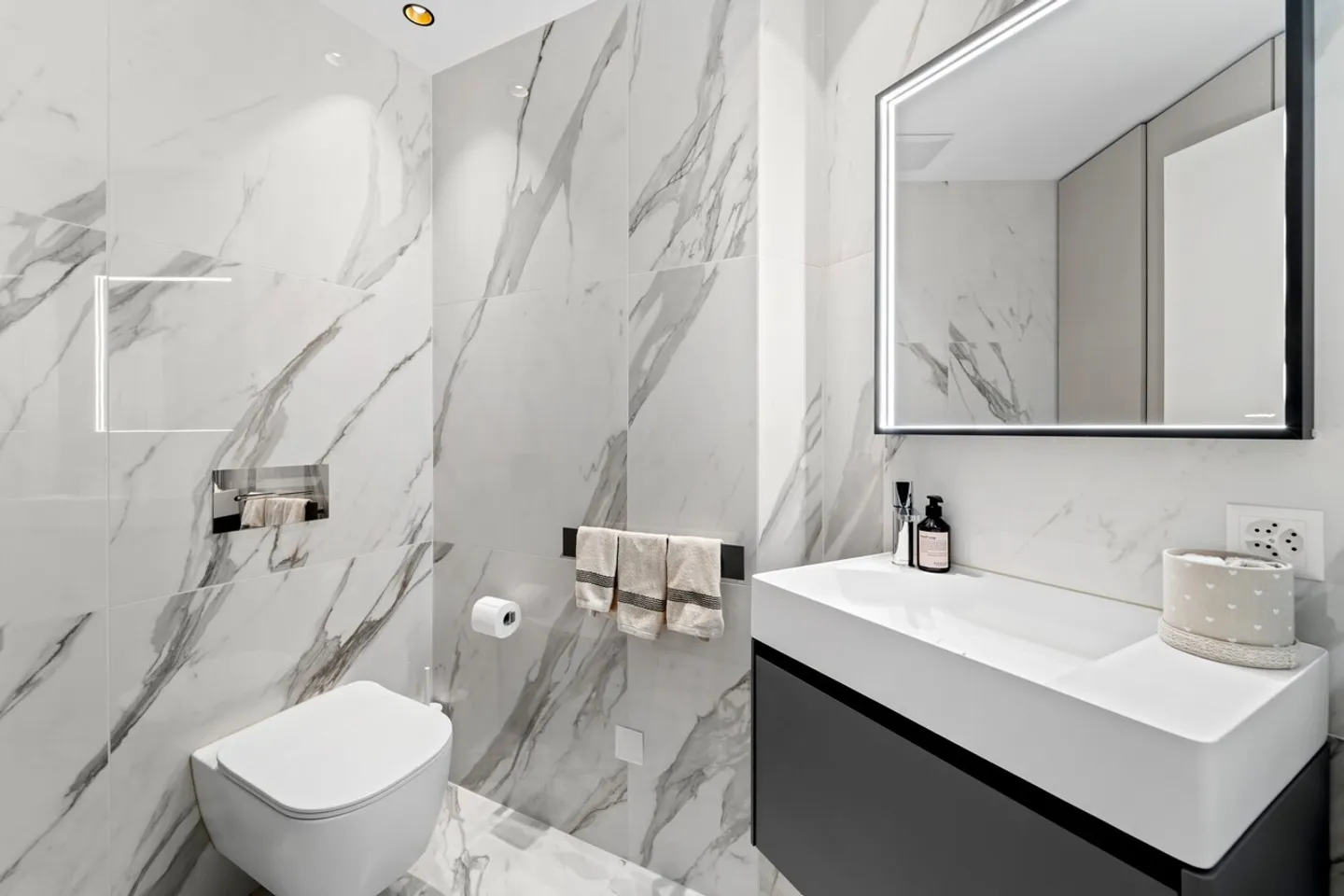 Prestigious Apartment in the Heart of Lugano - Photo 14 of 22