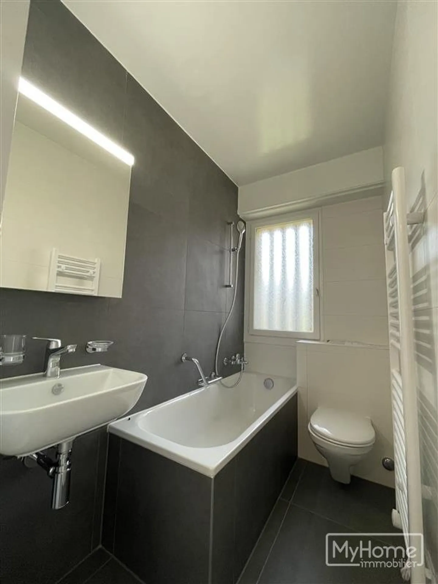 Da afferrare! Superbo alloggio vicino al centro città! - Foto 6 di 7