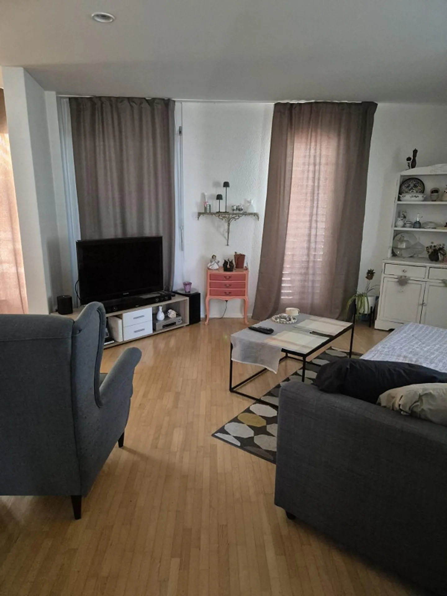 Geräumige 3.5 Zimmer Wohnung - Foto 2 von 9