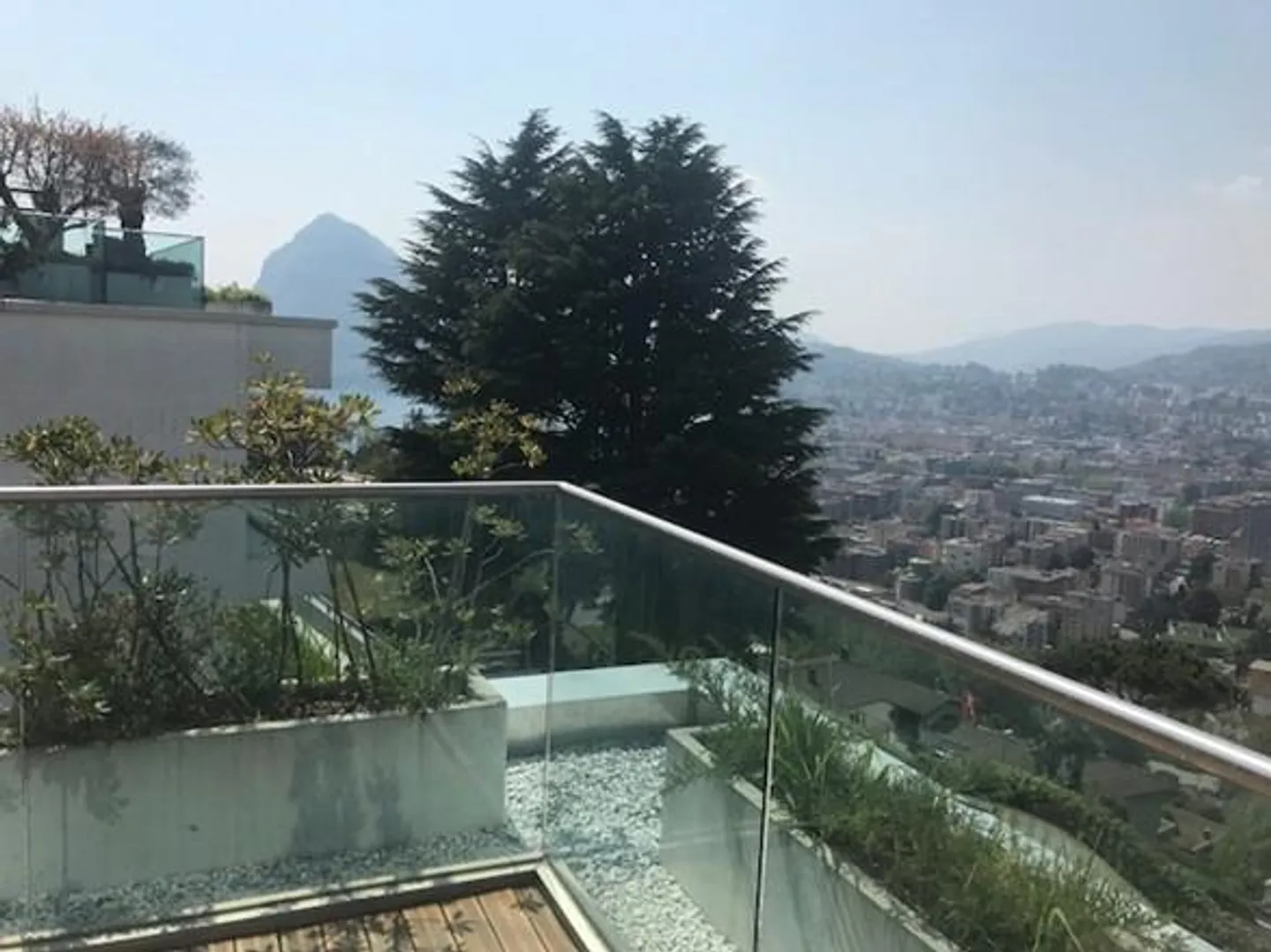 Atemberaubende Penthouse mit Dachterrasse Albonago - Foto 13 von 15