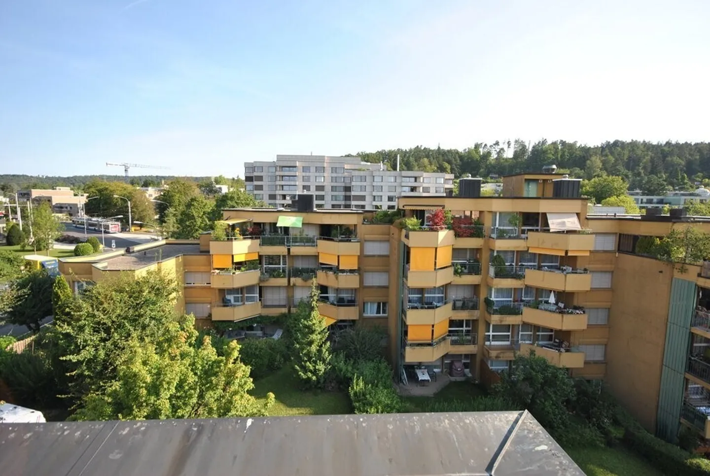 Parking space for rent in Zurich Witikon! - Photo 1 of 1