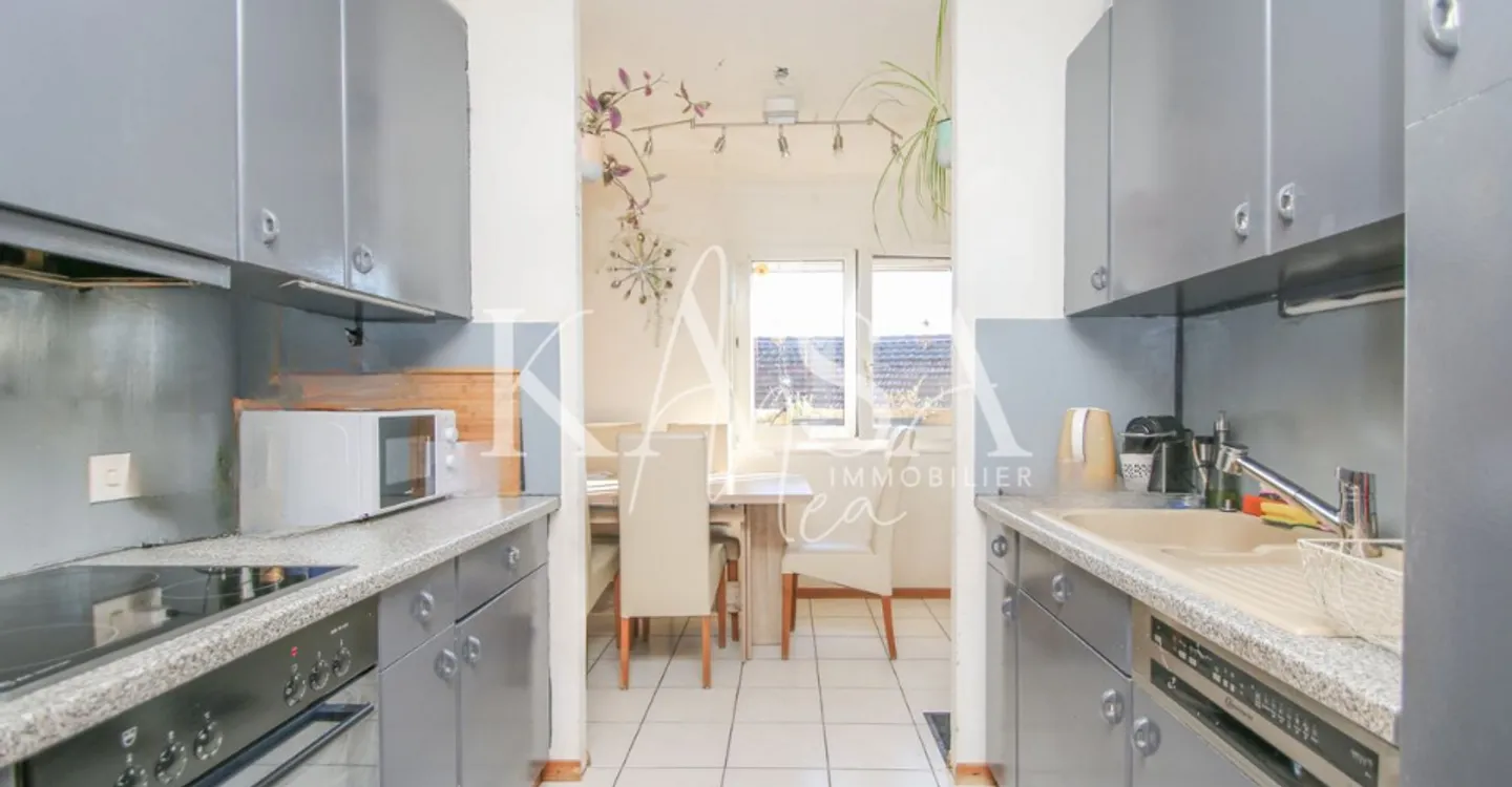 Ertragsduplex (ca. 4%) - Mieter vorhanden, ideal für Investoren - Foto 5 von 12